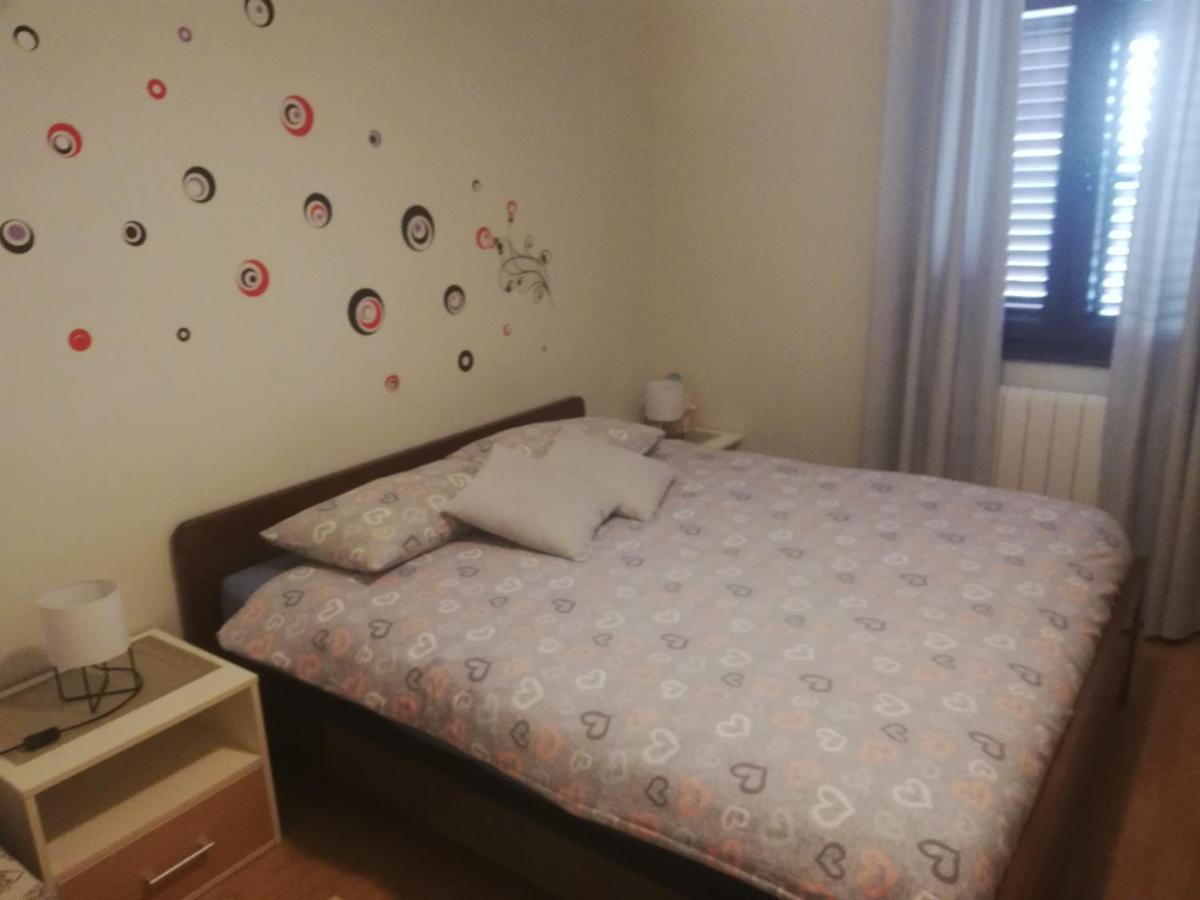 Apartment Fabris Roč エクステリア 写真