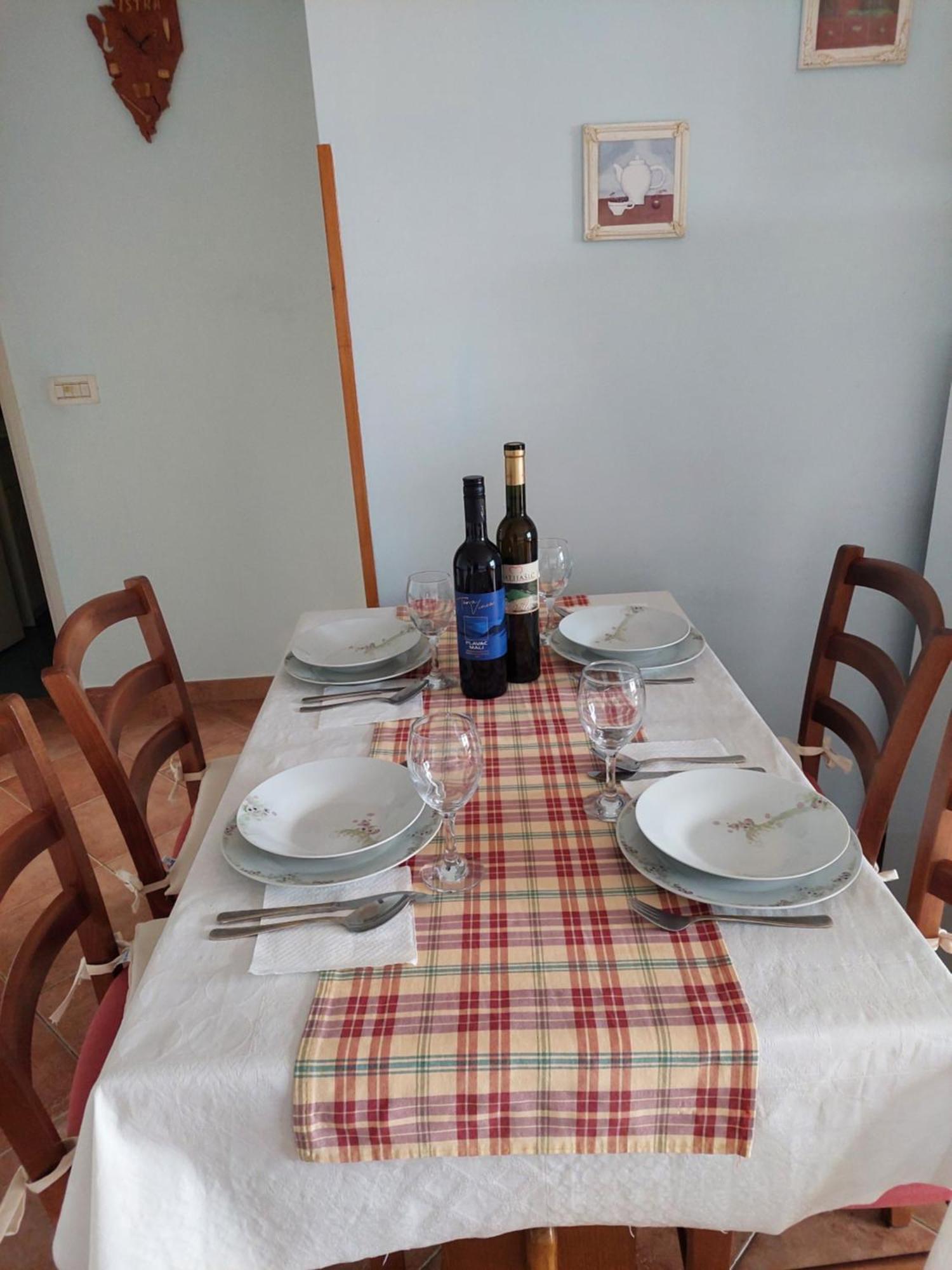 Apartment Fabris Roč エクステリア 写真
