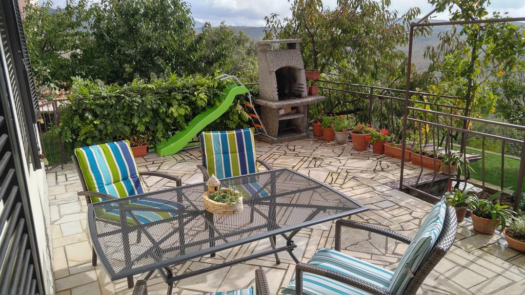 Apartment Fabris Roč エクステリア 写真